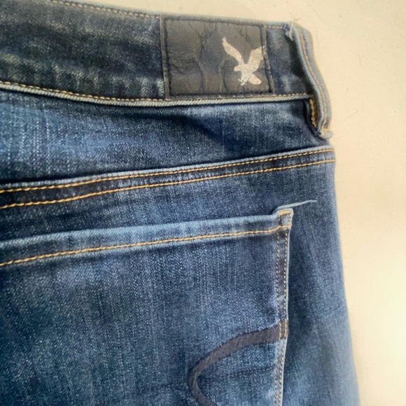 ✨ Title:
NWOT
American Eagle Hi-Rise Jegging Jeans 12 Regular Dark Wash - Picture 6 of 11